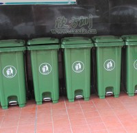 社区塑料垃圾桶