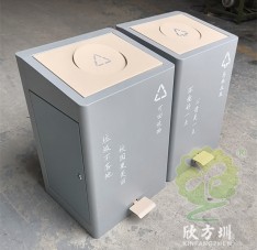 室内校园脚踏式不锈钢分类垃圾桶