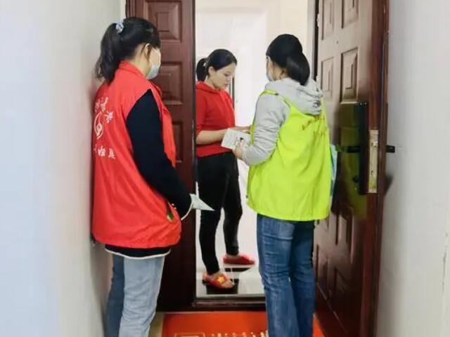垃圾分类“分”出文明新生活
